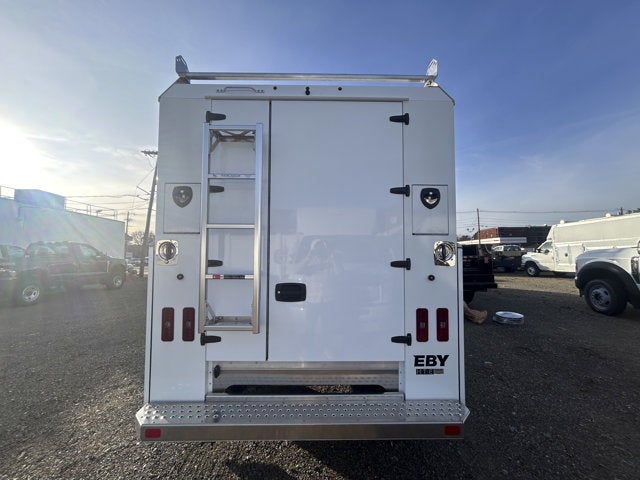 2026 Ford E-Series Cutaway E-350 SRW