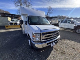 2026 Ford E-Series Cutaway E-350 SRW