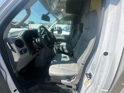 2027 Ford E-Series Cutaway E-350 SRW