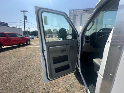 2027 Ford E-Series Cutaway E-350 SRW