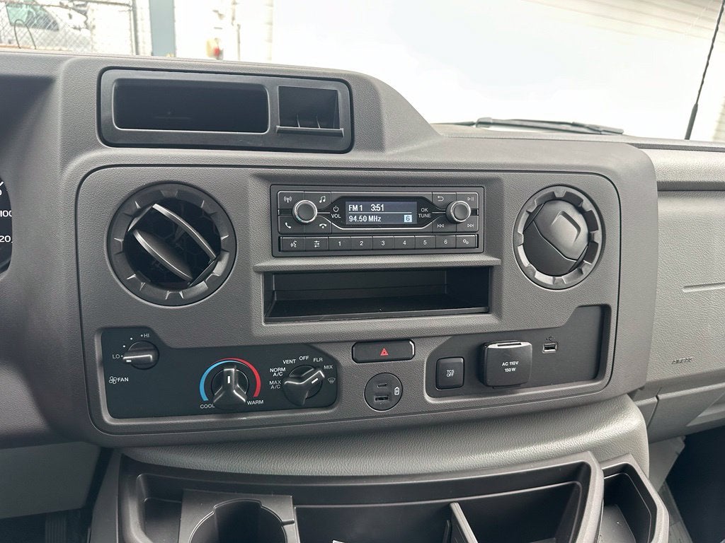 2027 Ford E-Series Cutaway Base