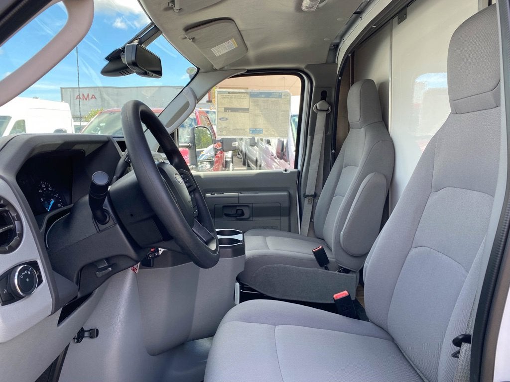 2027 Ford E-Series Cutaway E-350 SRW