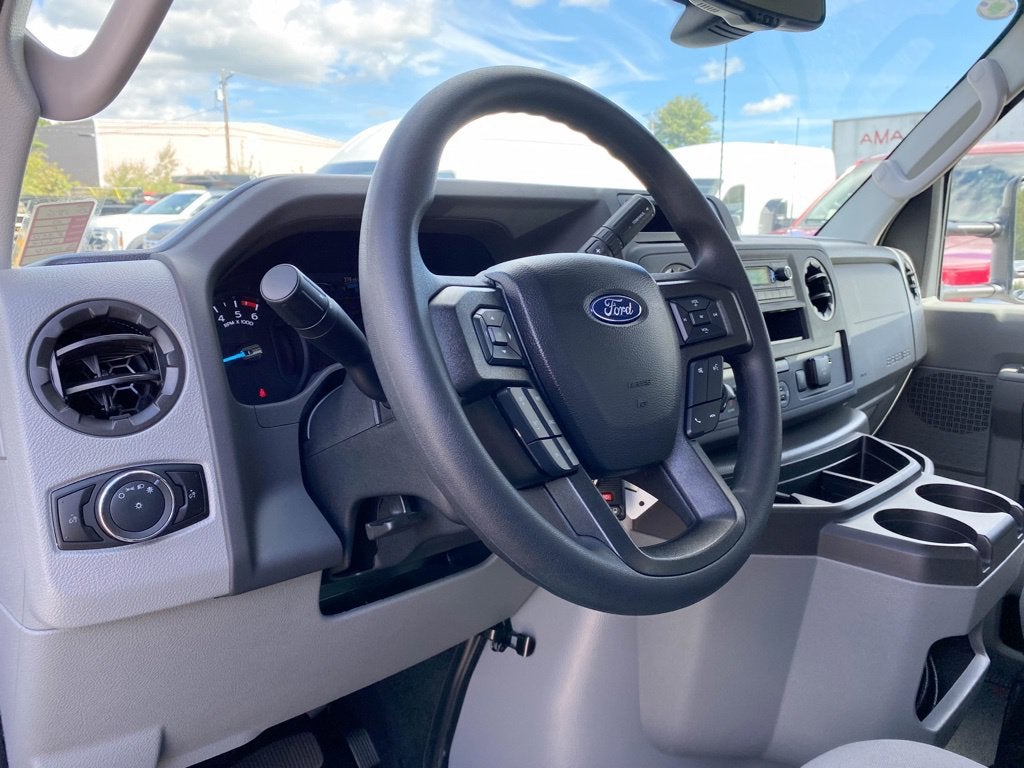 2027 Ford E-Series Cutaway E-350 SRW