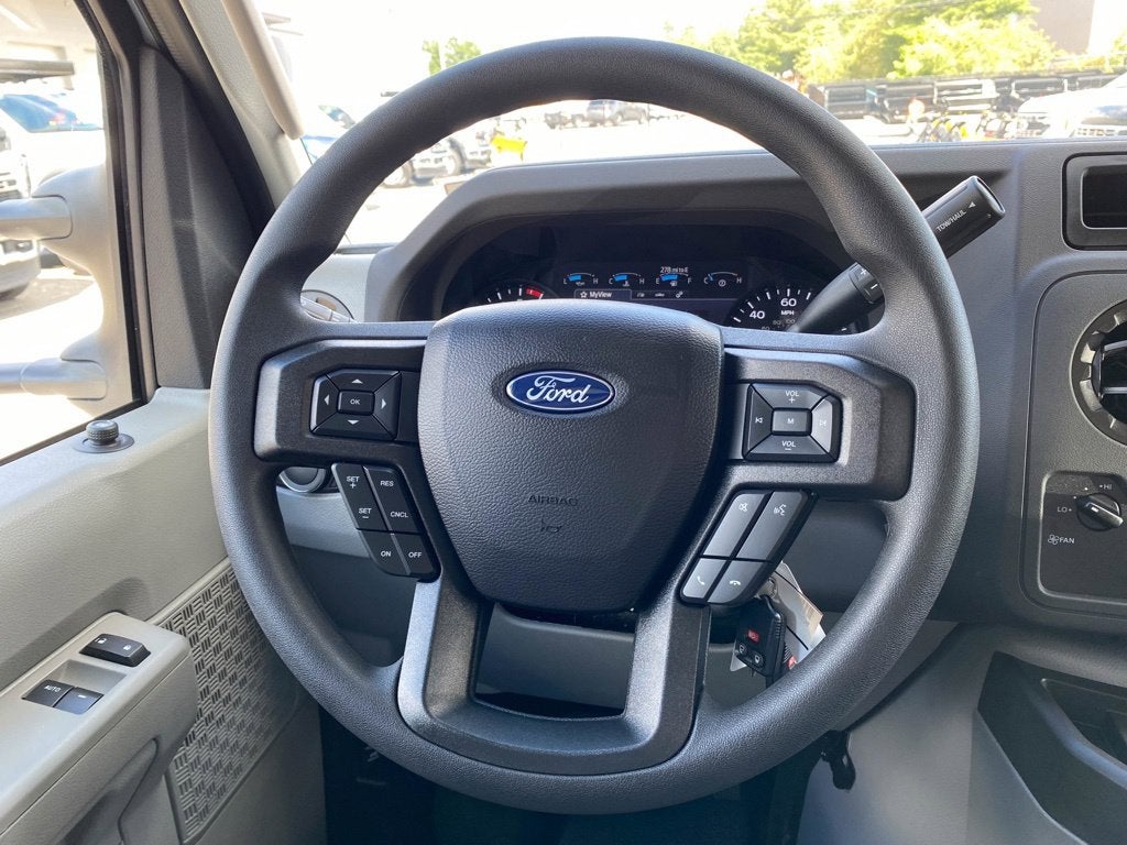 2027 Ford E-Series Cutaway E-350 SRW