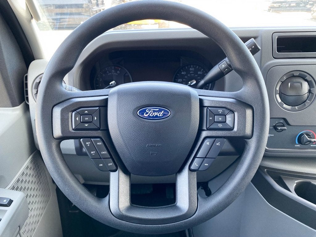 2027 Ford E-Series Cutaway Base