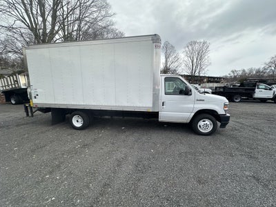 2023 Ford E-350SD FOOT W/LIFT GATE