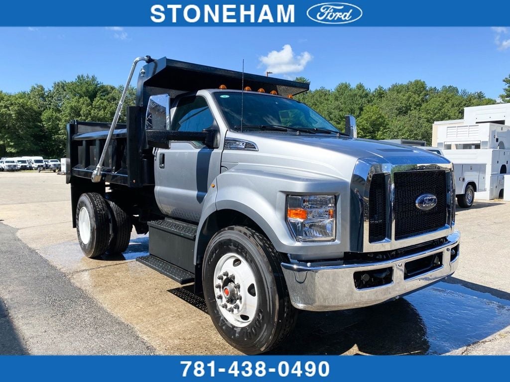 2027 Ford F-750 Base