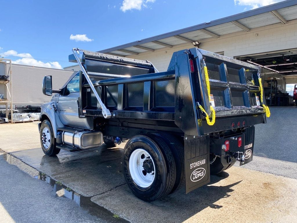 2027 Ford F-750 Base