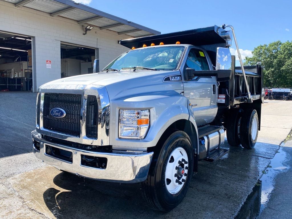 2027 Ford F-750 Base