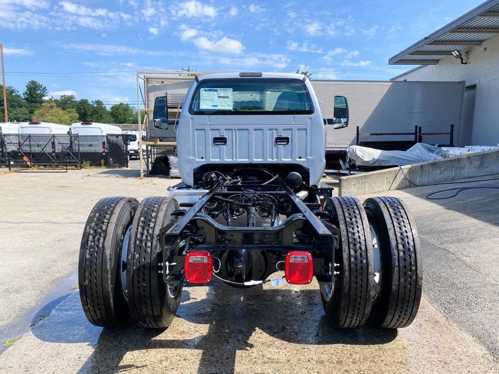 2027 Ford F-750 Base