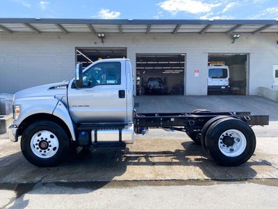 2027 Ford F-750 Base