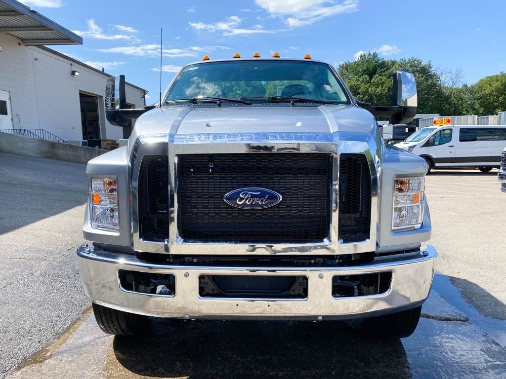 2027 Ford F-750 Base
