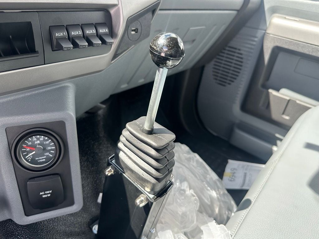 2027 Ford F-750 Base