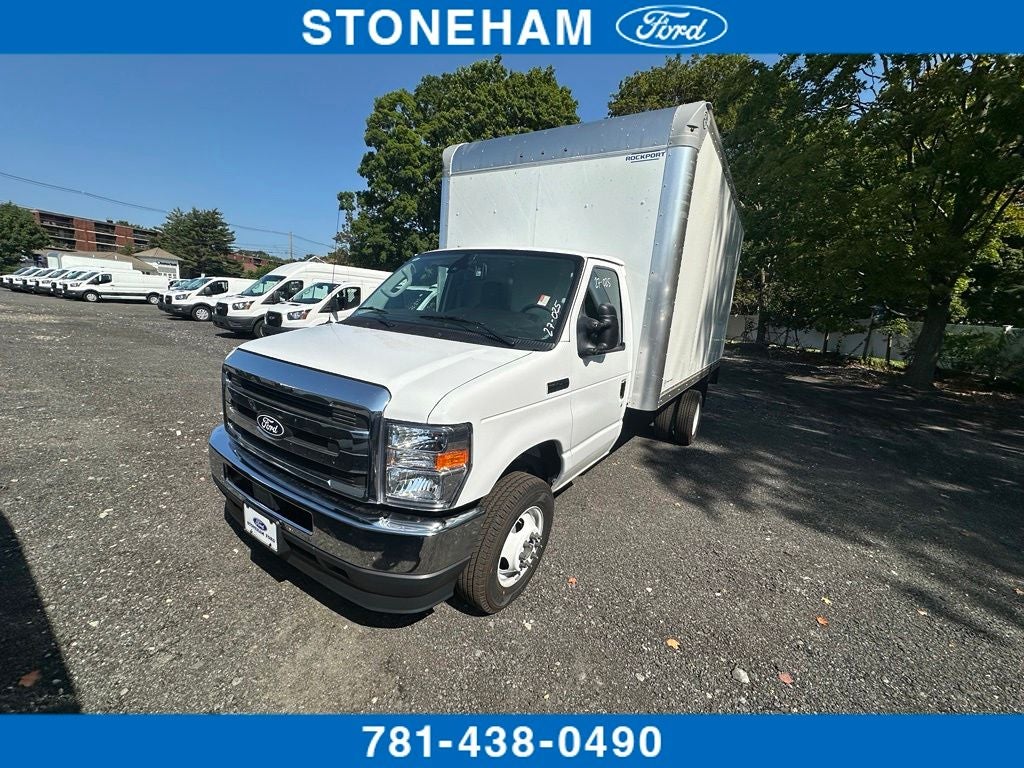 2027 Ford E-Series Cutaway E-450 DRW