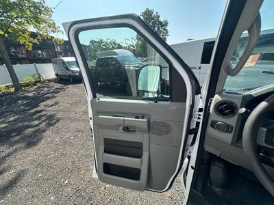 2027 Ford E-Series Cutaway E-450 DRW