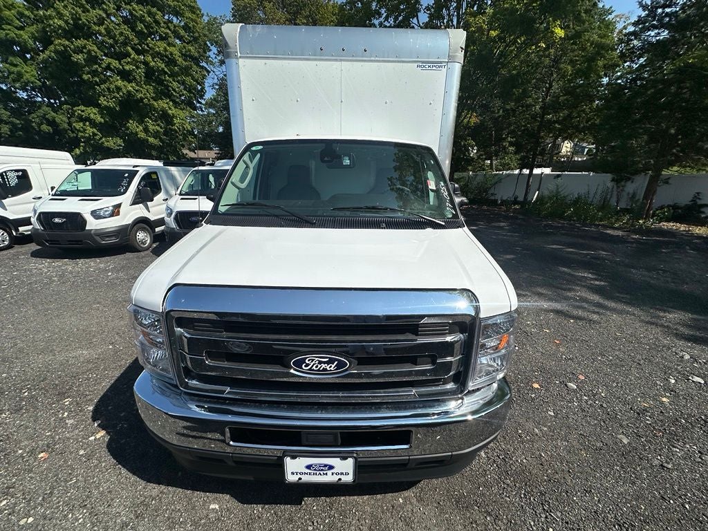 2027 Ford E-Series Cutaway E-450 DRW