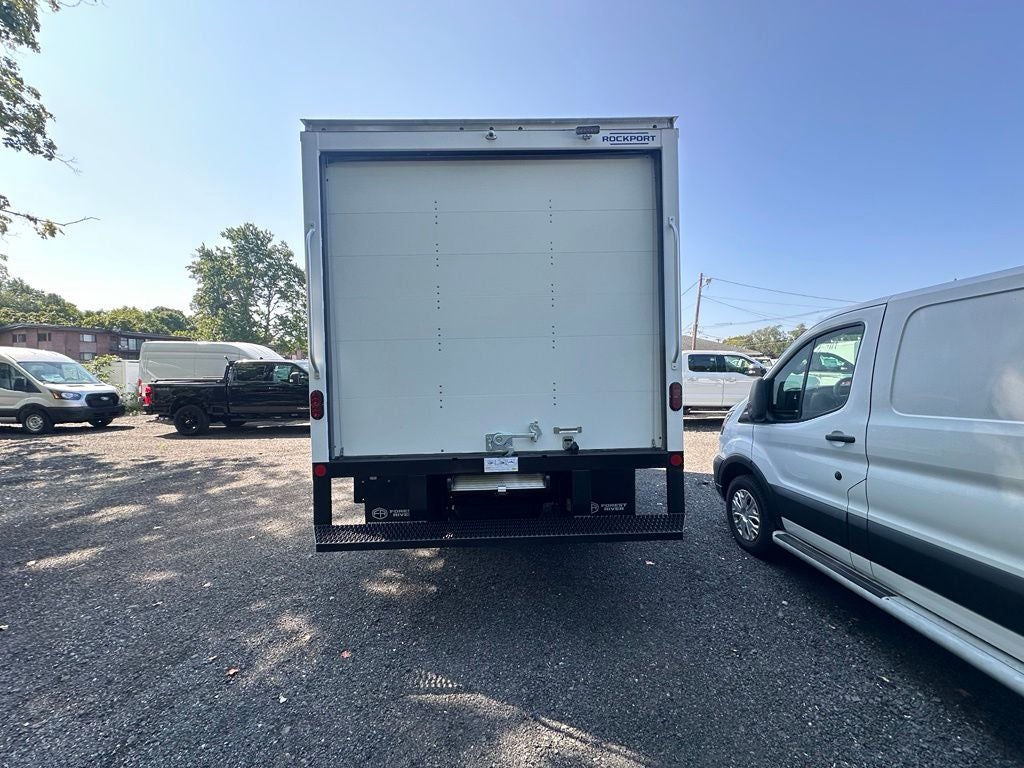 2027 Ford E-Series Cutaway E-450 DRW