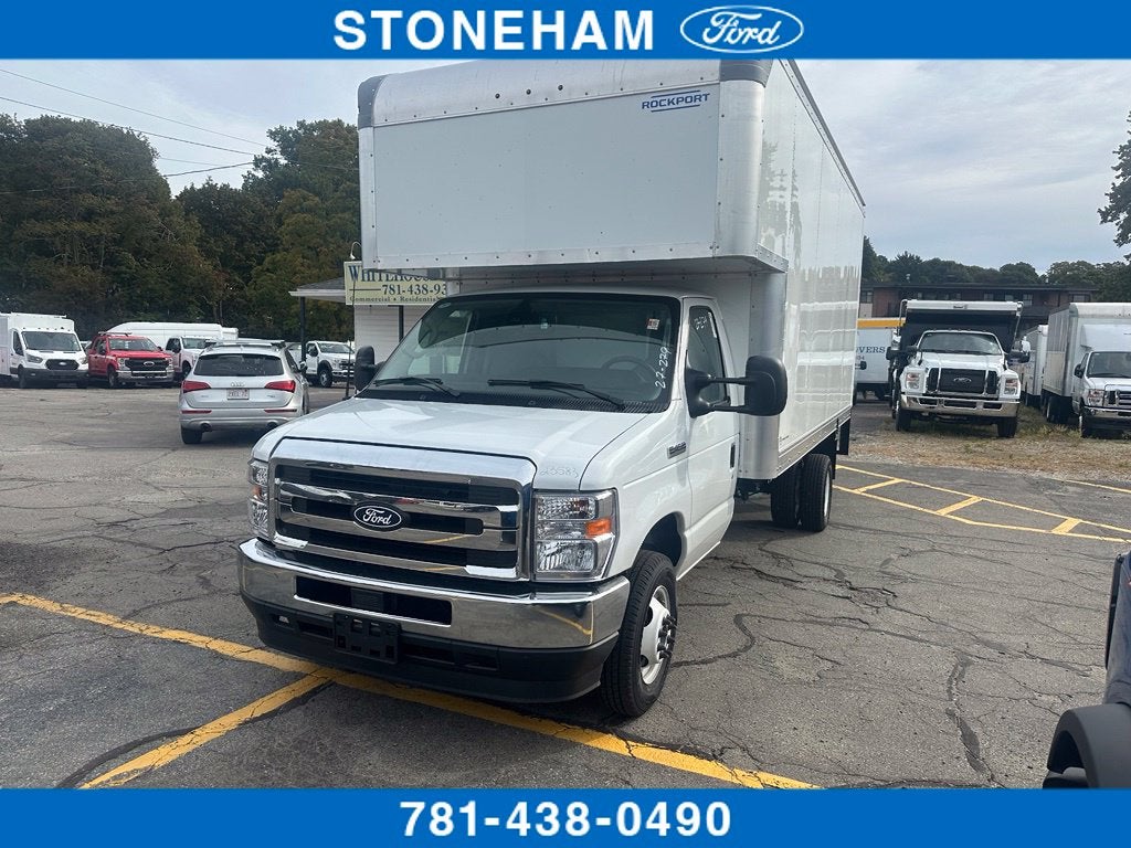 2027 Ford E-Series Cutaway 16ft Box Truck
