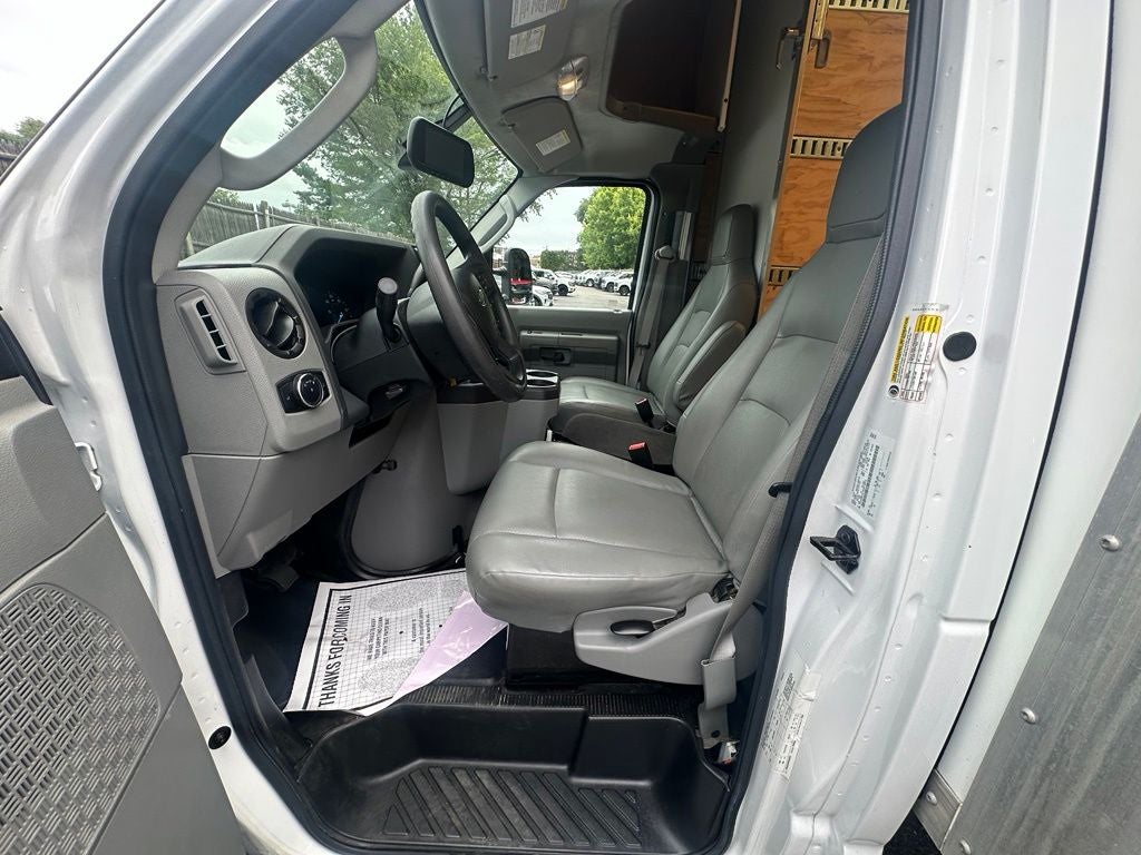 2024 Ford E-450SD Base