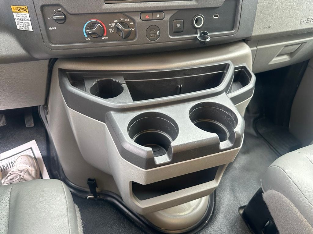 2024 Ford E-450SD Base