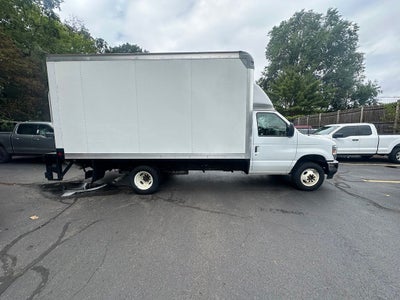 2024 Ford E-450SD Base