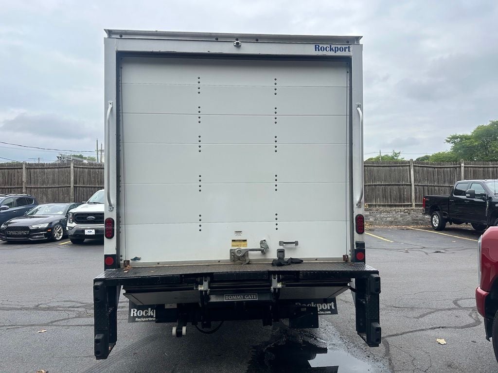 2024 Ford E-450SD Base