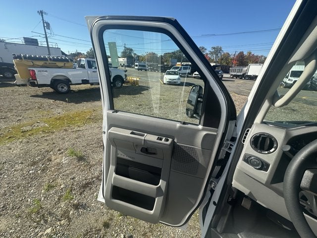 2026 Ford E-Series Cutaway 14ft Box Truck