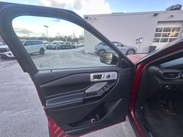 2023 Ford Explorer ST 4WD M/Roof