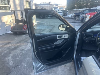 2022 Ford Explorer Platinum 4WD V-6 M/Roof