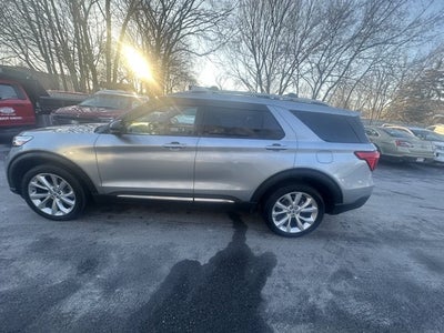 2022 Ford Explorer Platinum 4WD V-6 M/Roof