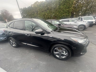 2023 Ford Escape ST-Line FWD