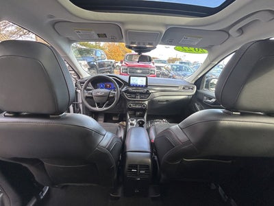 2022 Ford Escape SEL AWD M/Roof Navigation