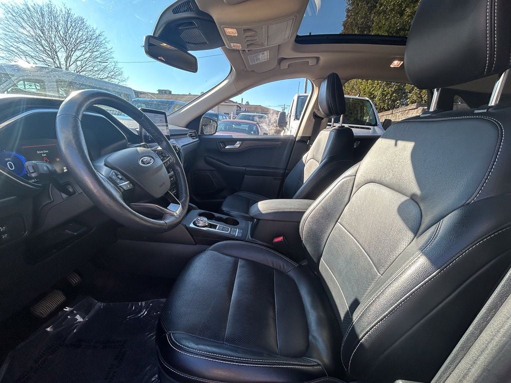 2020 Ford Escape Titanium