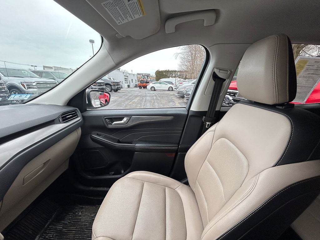 2021 Ford Escape Titanium