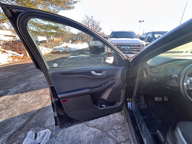 2024 Ford Escape ST-Line AWD M/Roof Nav.