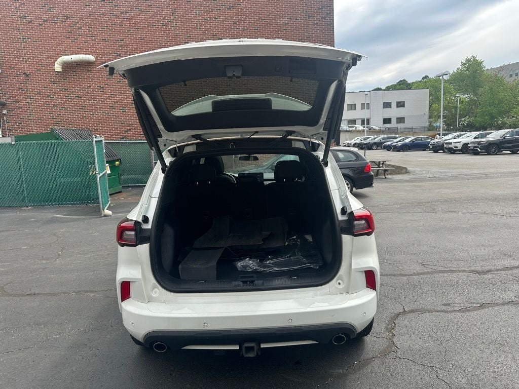 2023 Ford Escape ST-Line Select AWD M/Roof Nav.