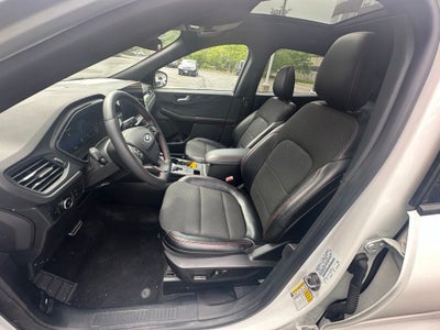 2023 Ford Escape ST-Line Select AWD M/Roof Nav.