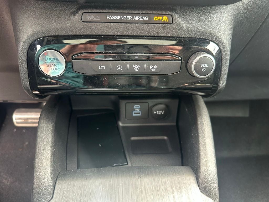 2023 Ford Escape ST-Line Select AWD M/Roof Nav.