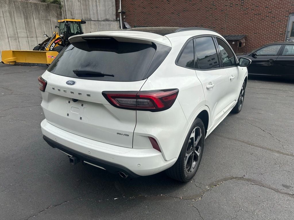 2023 Ford Escape ST-Line Select AWD M/Roof Nav.