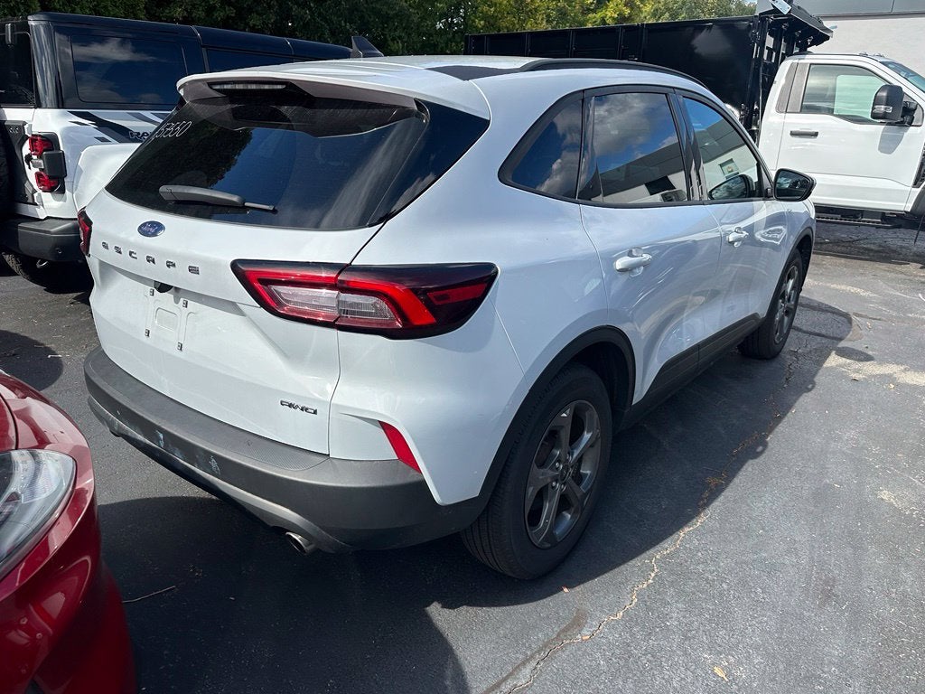 2025 Ford Escape ST-Line Select