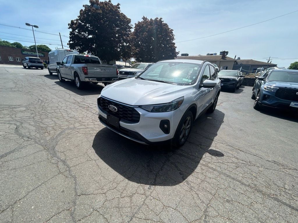 2025 Ford Escape ST-Line Select AWD Certified P/O