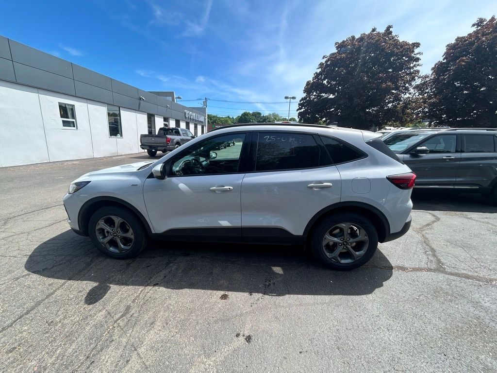 2025 Ford Escape ST-Line Select AWD Certified P/O