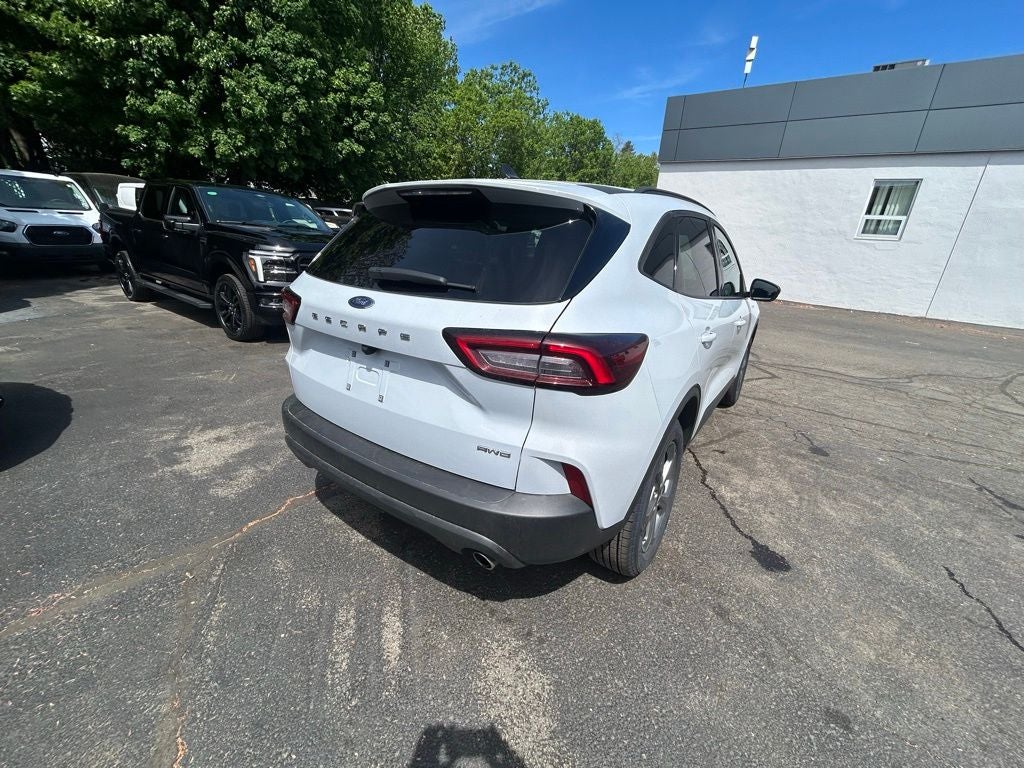 2025 Ford Escape ST-Line Select AWD Certified P/O