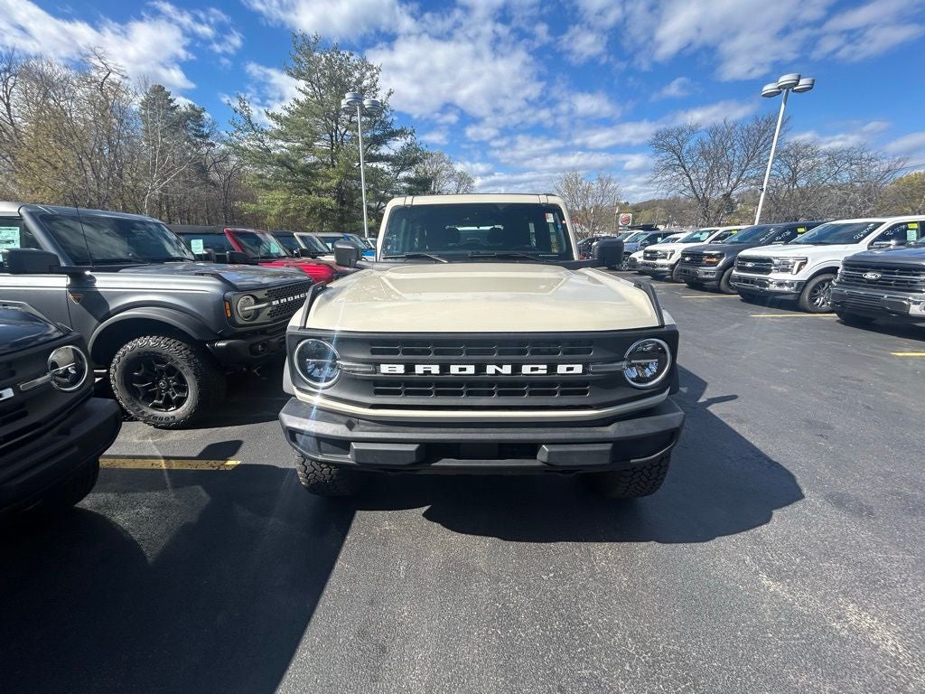 2025 Ford Bronco Base