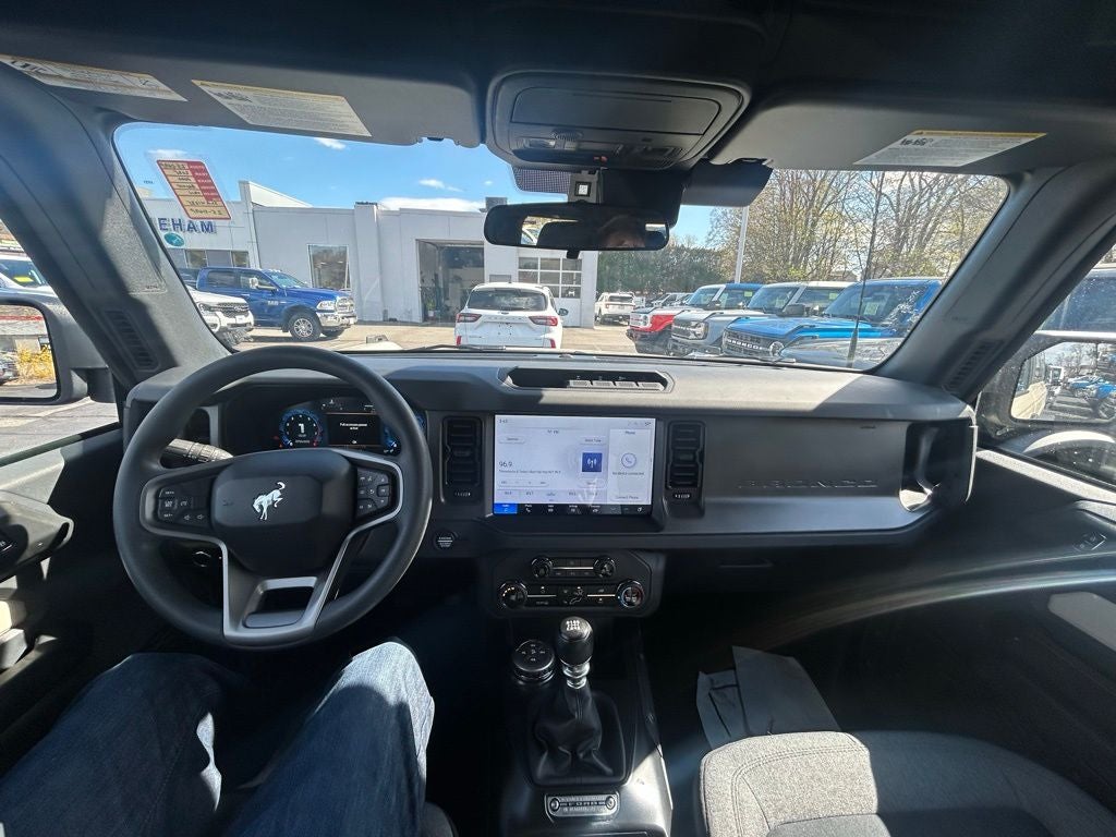 2025 Ford Bronco Base