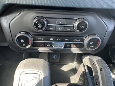 2024 Ford Bronco Outer Banks 4x4