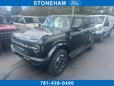 2025 Ford Bronco Outer Banks 4x4
