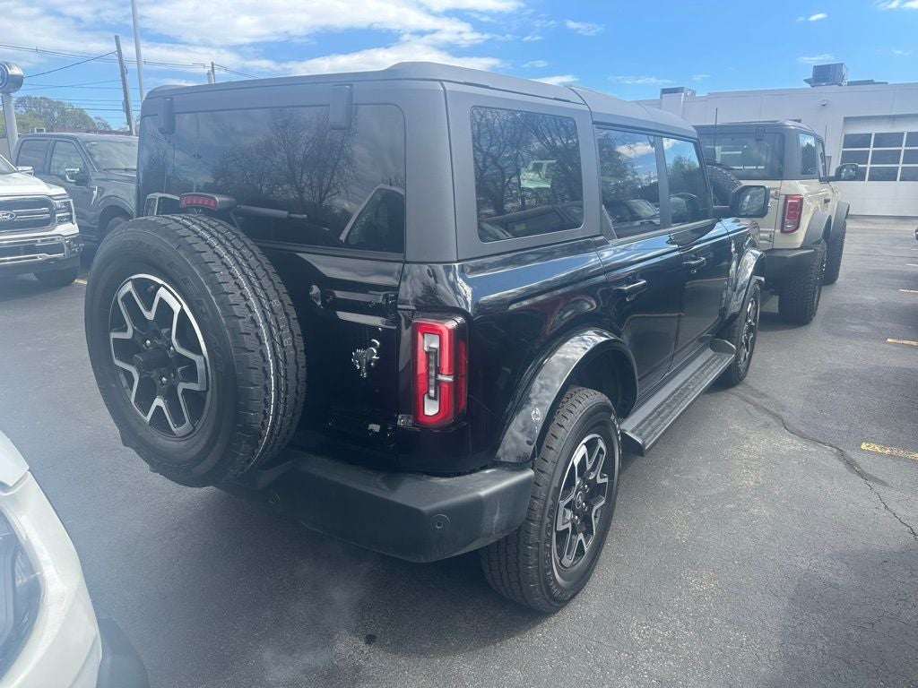 2025 Ford Bronco Outer Banks 4x4