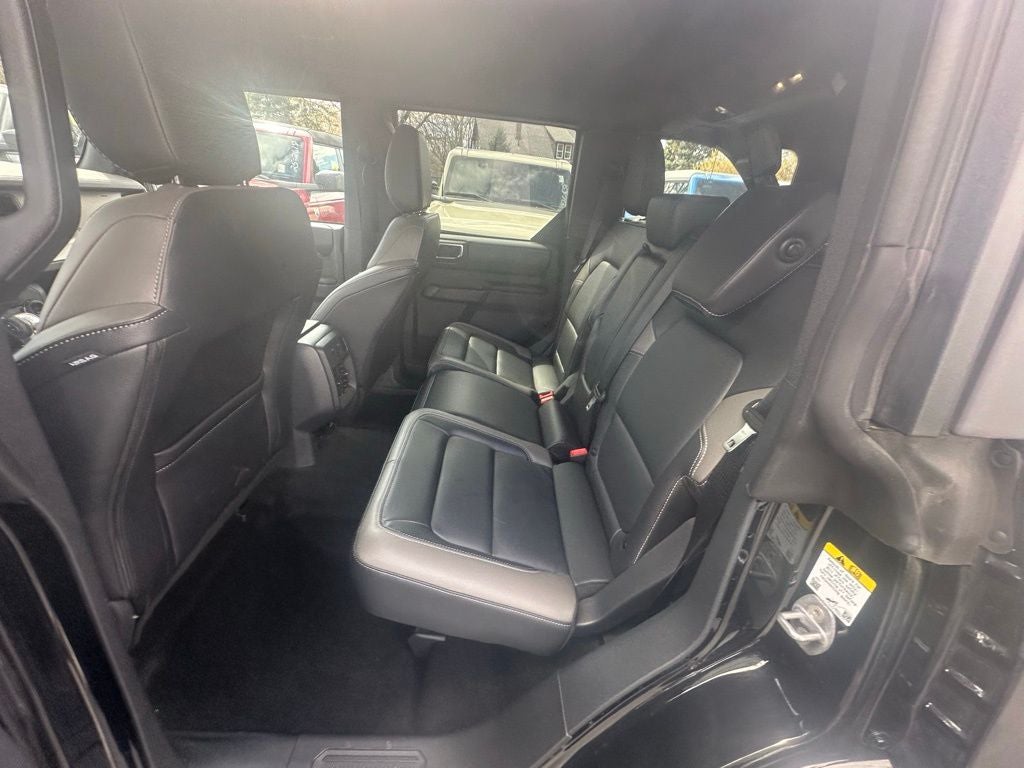2025 Ford Bronco Outer Banks 4x4