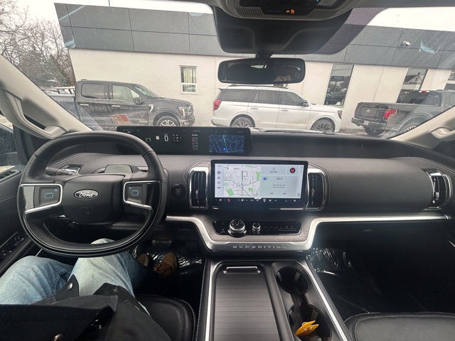 2025 Ford Expedition Max Platinum 4x4